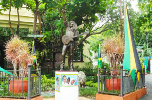 Kingston Highlights Tour from Hotels in Montego Bay/ Rose Hall